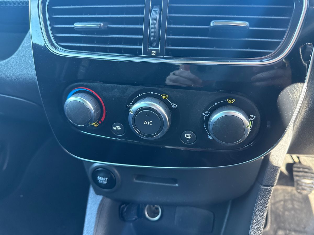 Used Renault Clio 2019 for sale - 77885363: Photo 18