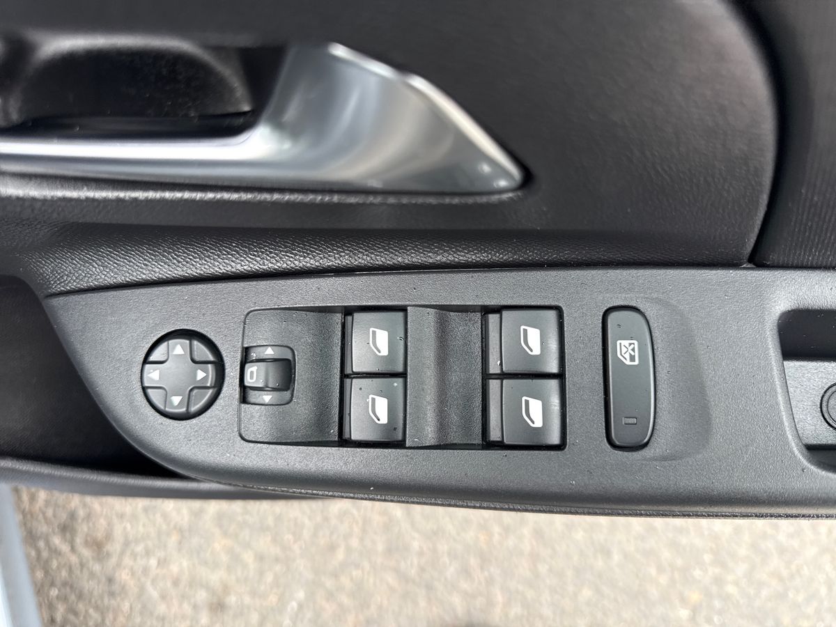 Used Vauxhall Corsa 2024 for sale - 78137087: Photo 20