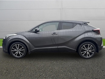 Used Toyota C-HR 2019 for sale - 77434808: Photo