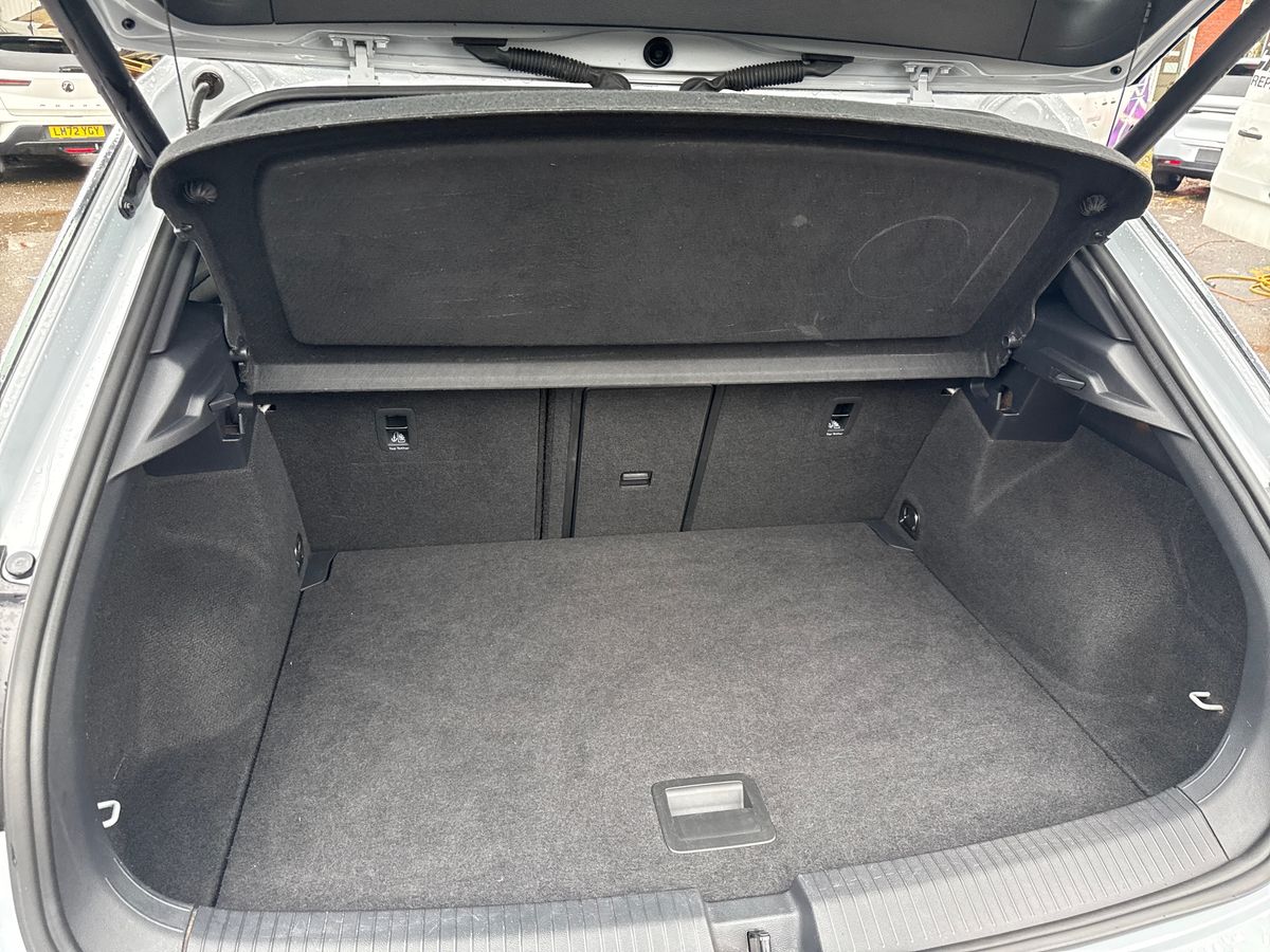 Used Volkswagen T-Roc 2021 for sale - 77428032: Photo 12