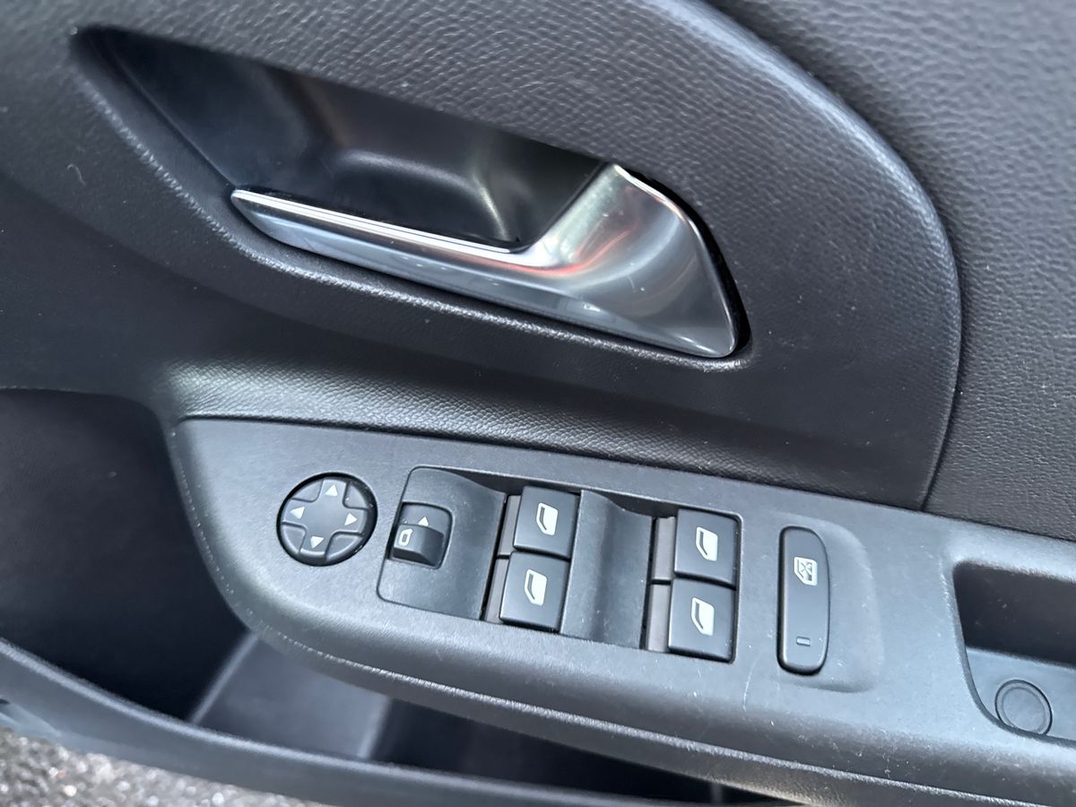 Used Vauxhall Corsa 2023 for sale - 77002893: Photo 20