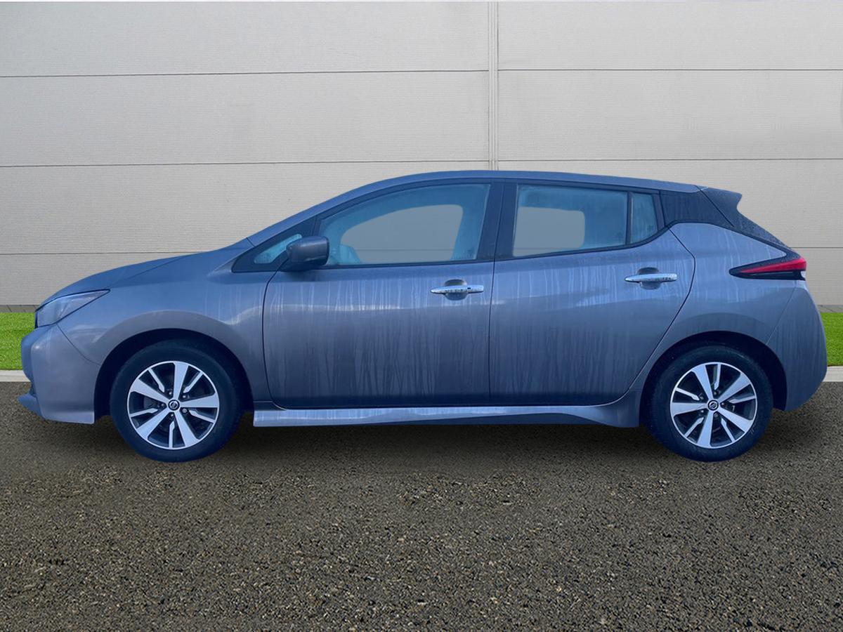 Used Nissan Leaf 2021 for sale - 76801314: Photo 4