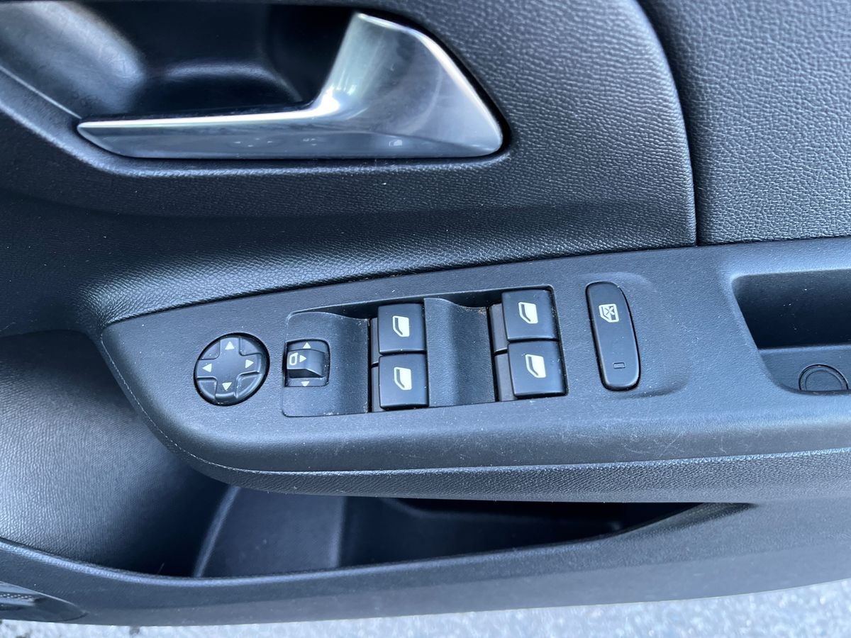 Used Vauxhall Corsa 2023 for sale - 78059633: Photo 20