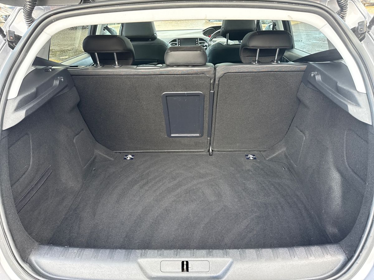 Used Peugeot 308 2020 for sale - 77885308: Photo 12