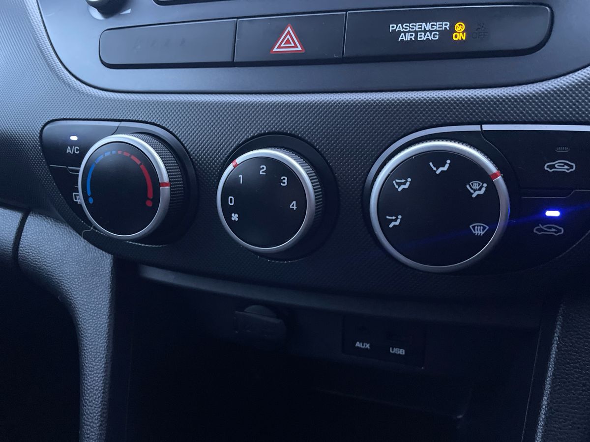 Used Hyundai i10 2017 for sale - 77307484: Photo 18