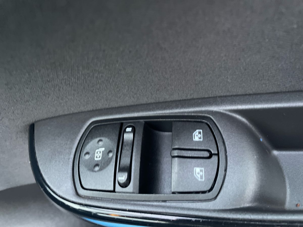 Used Vauxhall Corsa 2017 for sale - 77280970: Photo 20