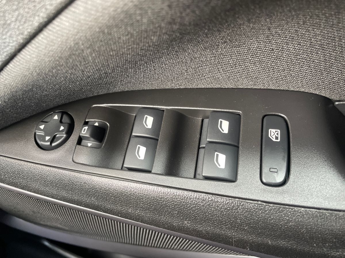 Used Vauxhall Crossland 2023 for sale - 77002861: Photo 20