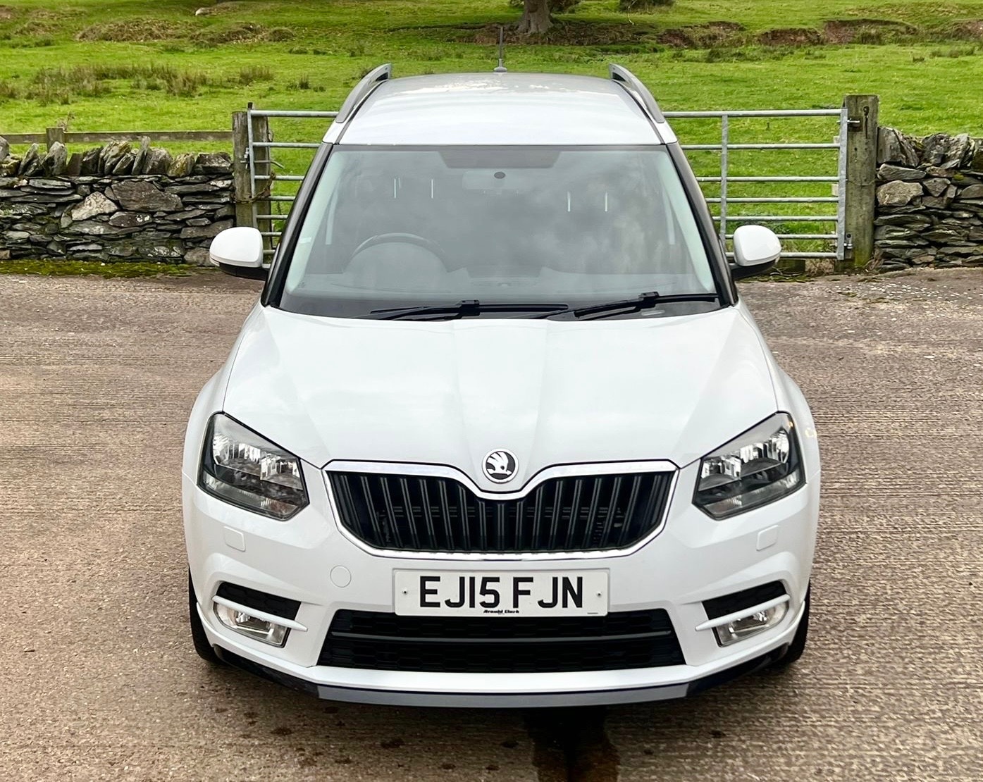 Used Skoda Yeti 2015 for sale - 76480162: Photo 2