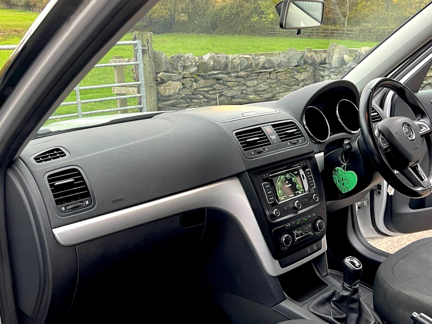 Used Skoda Yeti 2015 for sale - 76480162: Photo 24