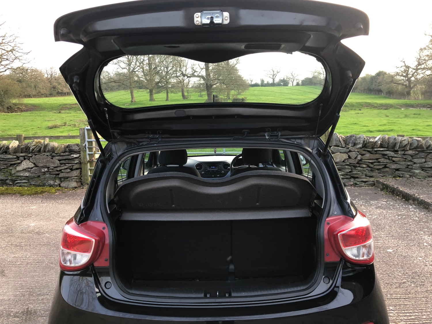 Used Hyundai i10 2015 for sale - 77792999: Photo 17