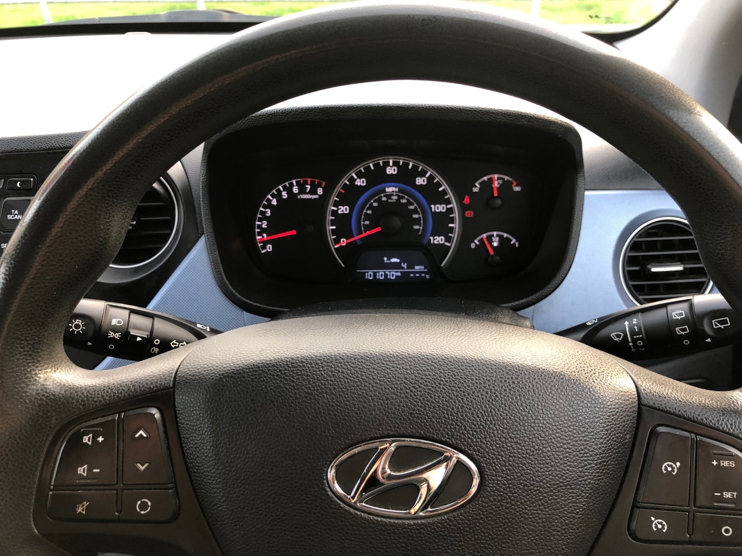 Used Hyundai i10 2015 for sale - 77792999: Photo 19