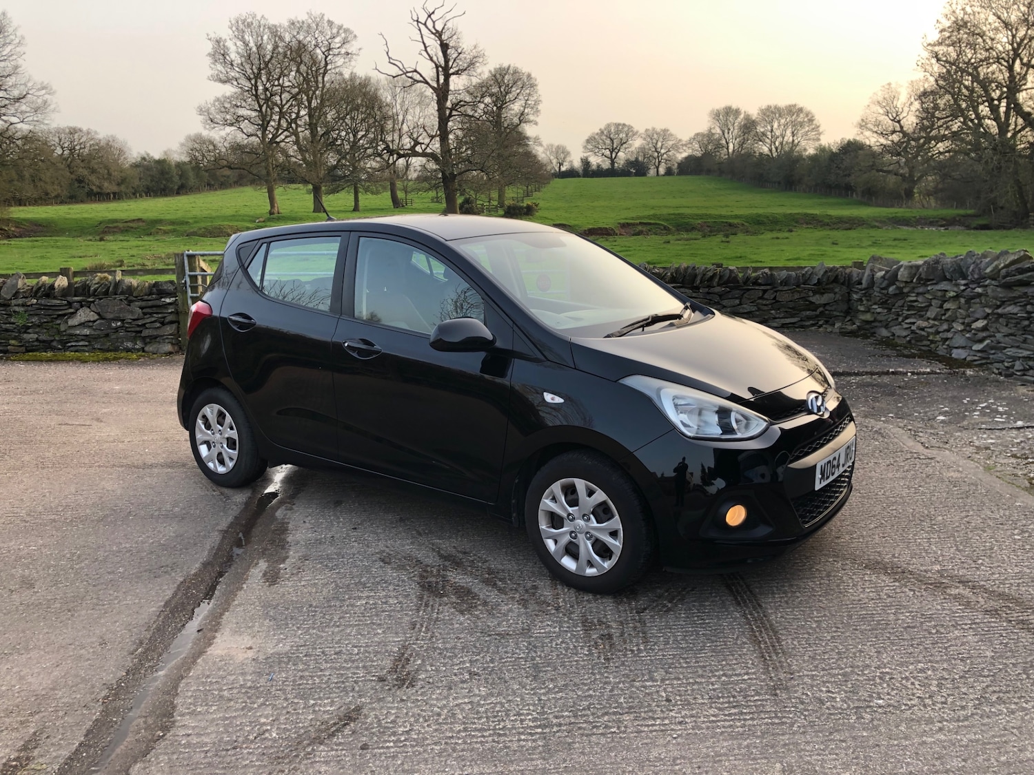 Used Hyundai i10 2015 for sale - 77792999: Photo 2