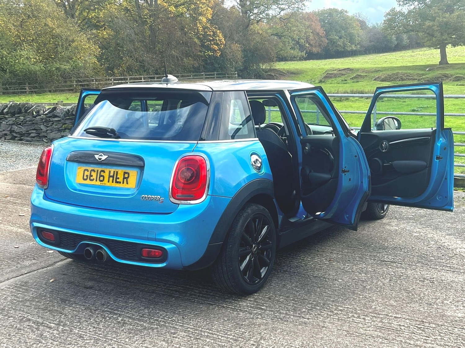 Used MINI Hatch 2016 for sale - 76519514: Photo 2