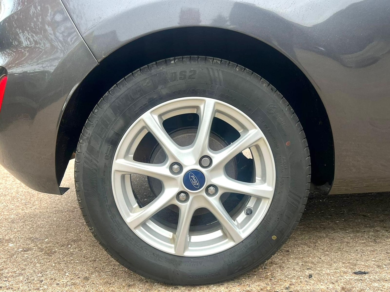 Used Ford Fiesta 2017 for sale - 76466073: Photo 24