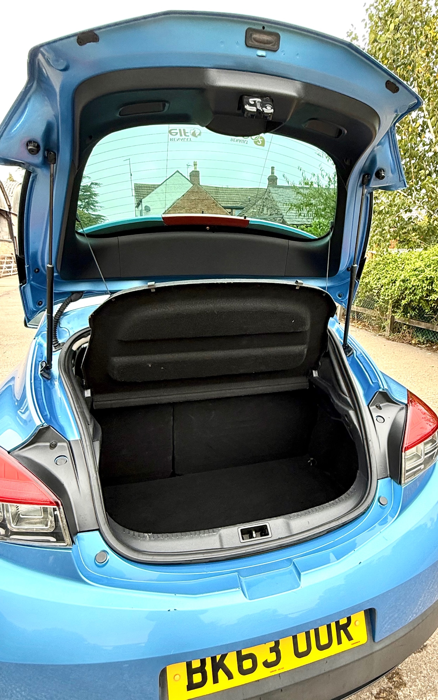 Used Renault Megane 2013 for sale - 76393489: Photo 14