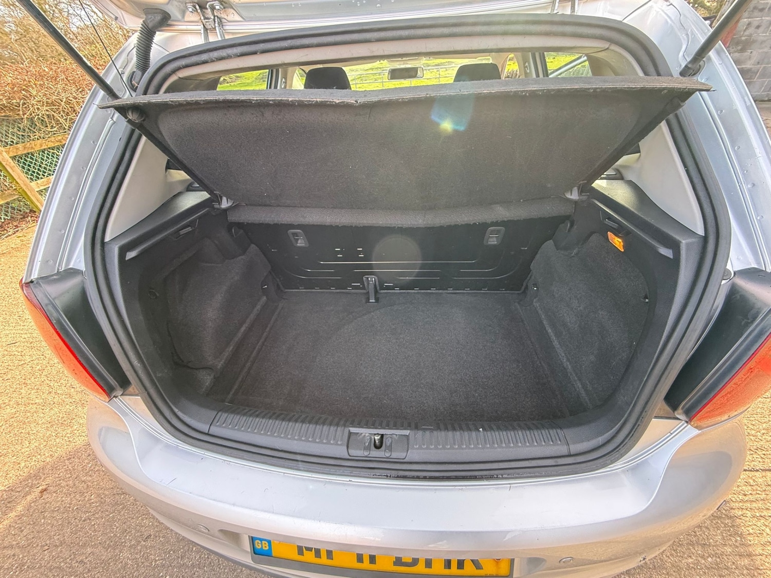 Used Volkswagen Polo 2011 for sale - 77573087: Photo 12