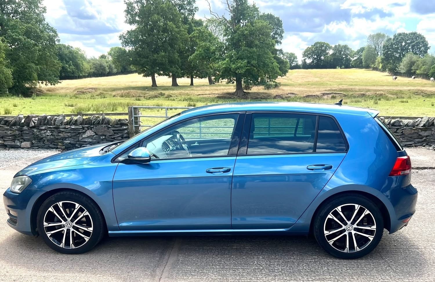 Used Volkswagen Golf 2014 for sale - 76393498: Photo 1