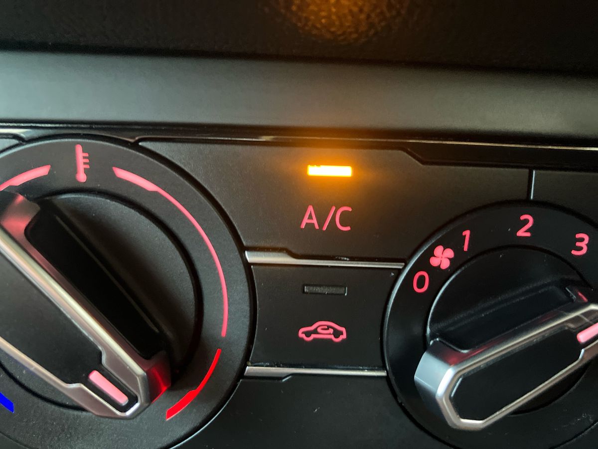 Used Volkswagen Polo 2020 for sale - 76831221: Photo 35