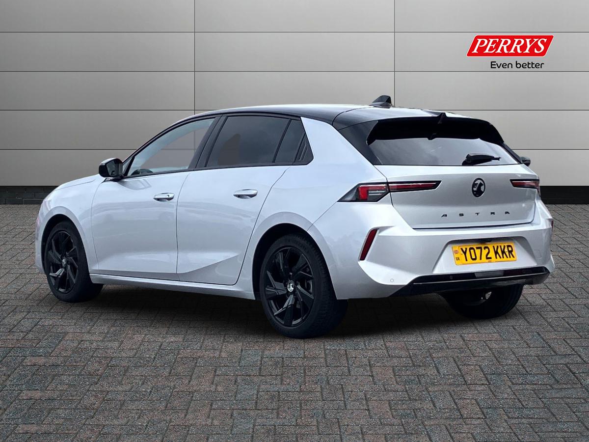 Used Vauxhall Astra 2023 for sale - 76142237: Photo 2