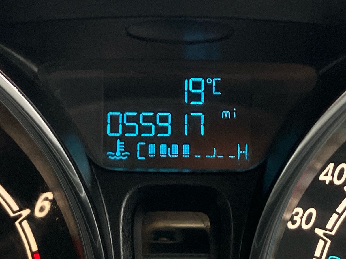 Used Ford Fiesta 2015 for sale - 76171215: Photo 27