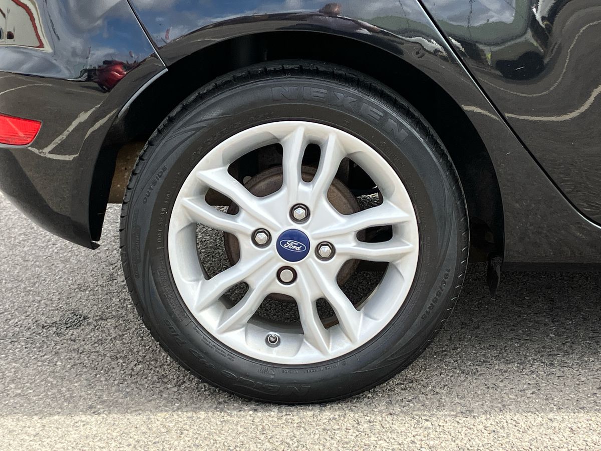 Used Ford Fiesta 2015 for sale - 76171215: Photo 7