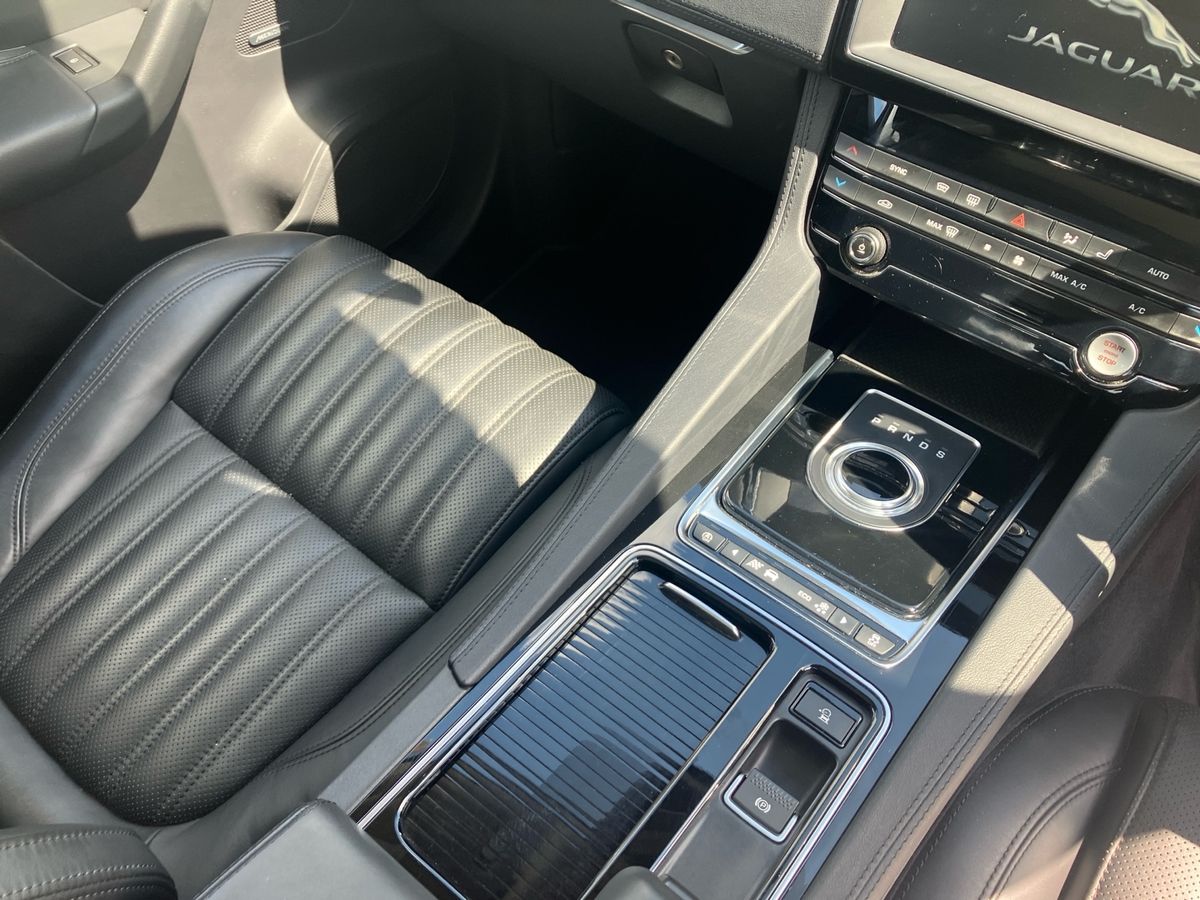 Used Jaguar F-Pace 2020 for sale - 78189928: Photo 17