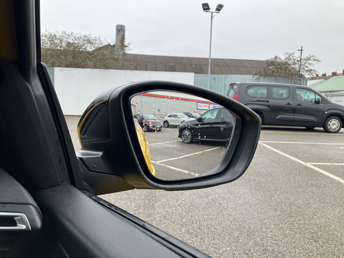 Used Peugeot 208 2022 for sale - 77136452: Photo 32