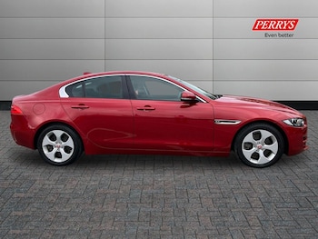 Used Jaguar XE 2017 for sale - 75785435: Photo