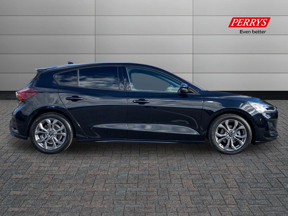 Used Ford Focus 2022 for sale - 76311007: Photo 4