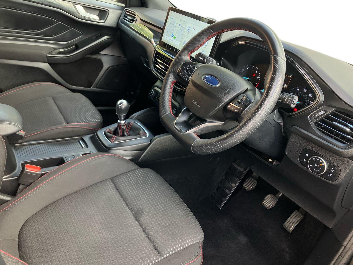 Used Ford Focus 2022 for sale - 76311007: Photo 9