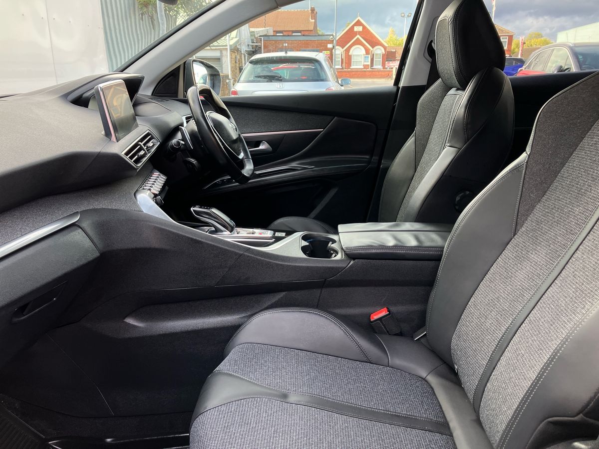 Used Peugeot 3008 2018 for sale - 76316621: Photo 29