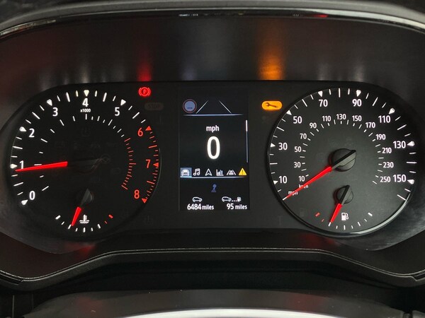 Used Renault Clio 2022 for sale - 76142117: Photo 15