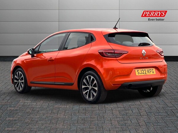 Used Renault Clio 2022 for sale - 76142117: Photo 2