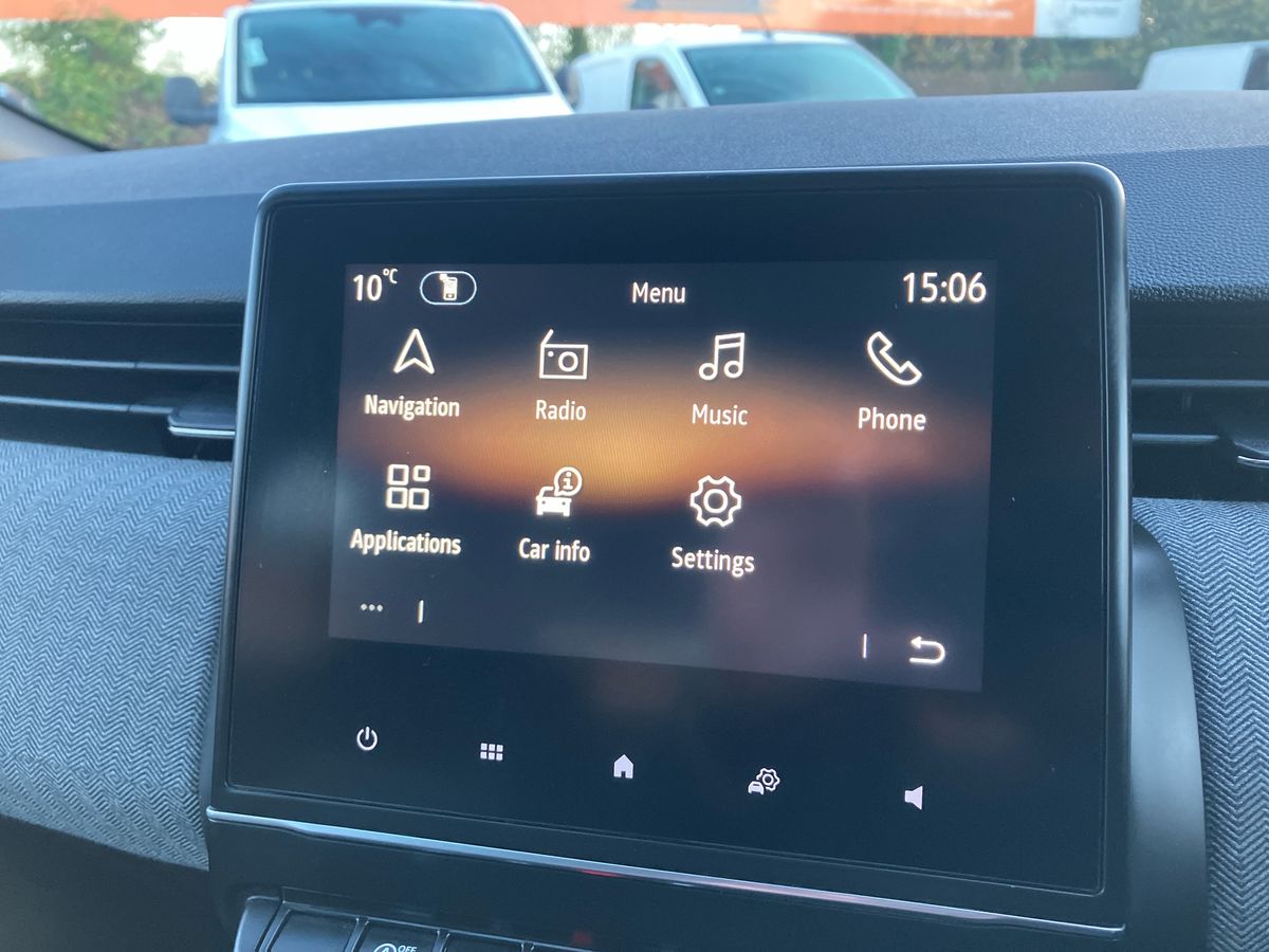 Used Renault Clio 2024 for sale - 76792514: Photo 10