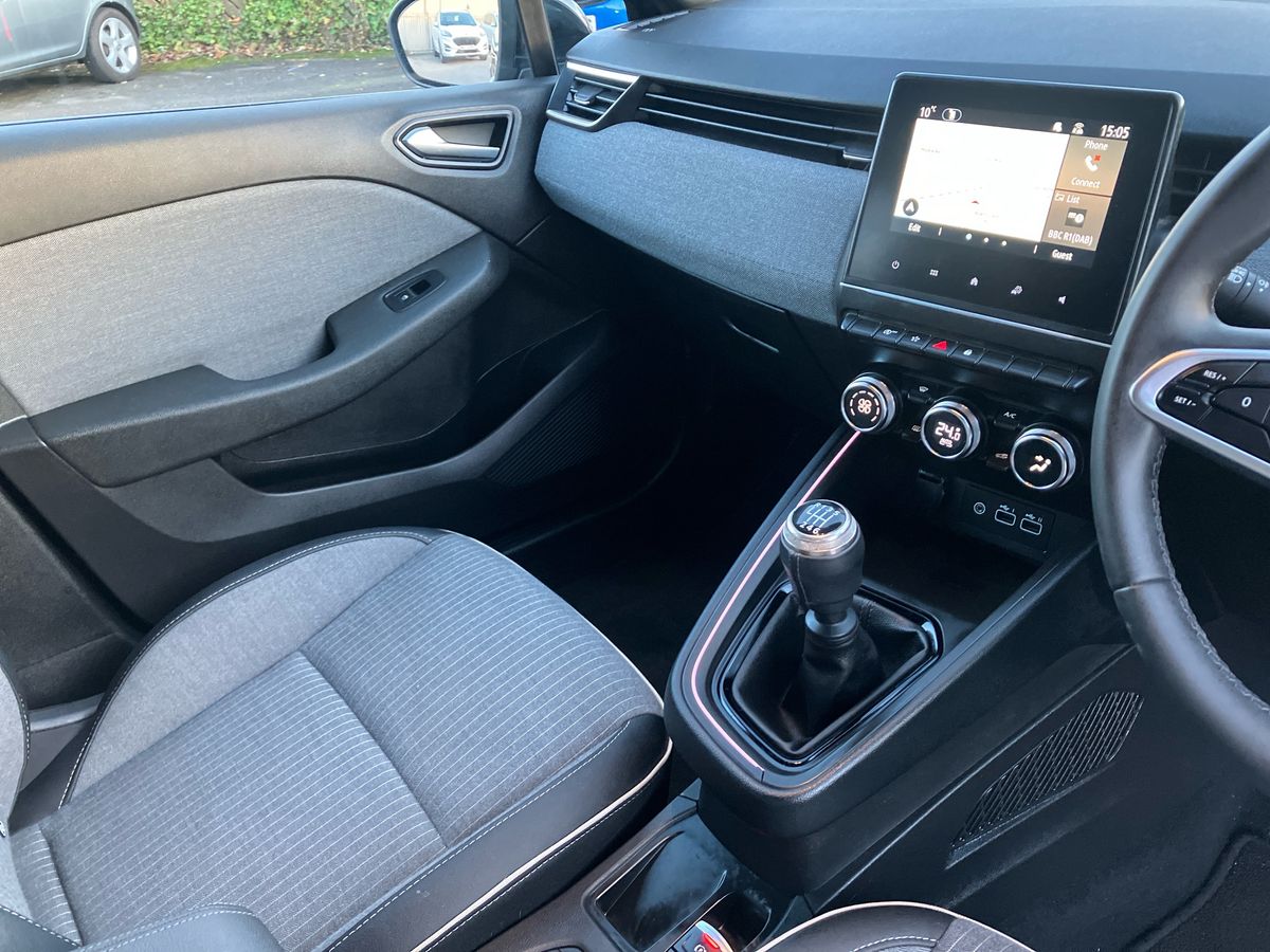 Used Renault Clio 2024 for sale - 76792514: Photo 17