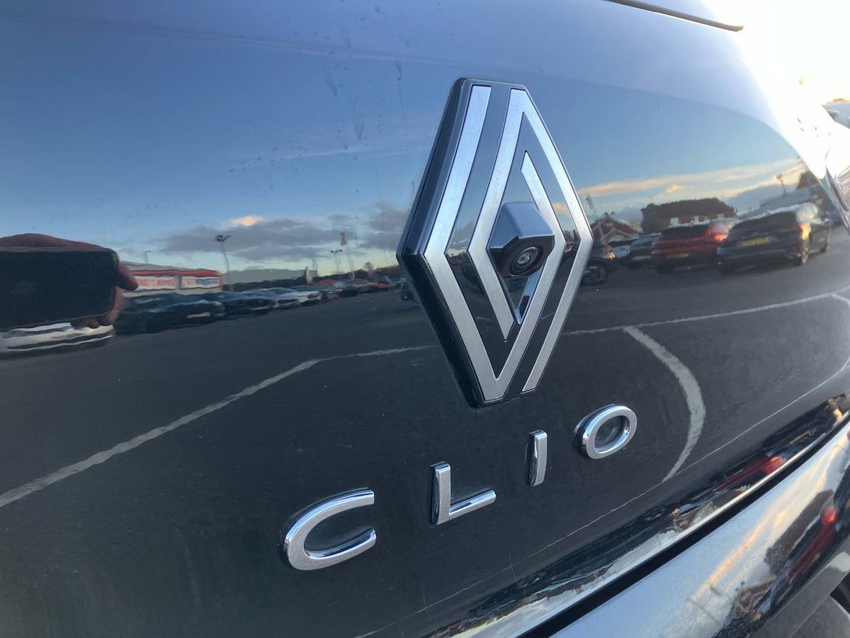 Used Renault Clio 2024 for sale - 76792514: Photo 35