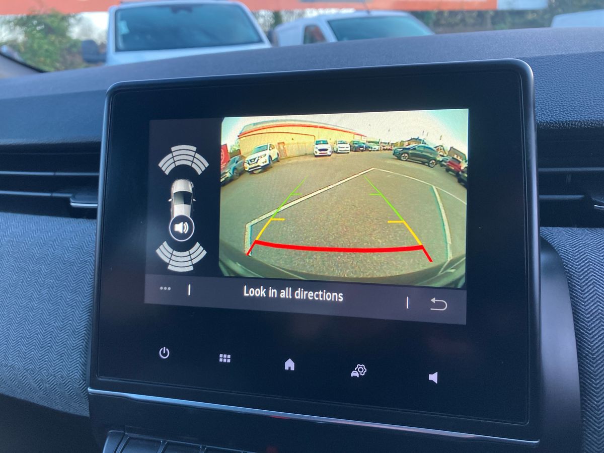 Used Renault Clio 2024 for sale - 76792514: Photo 38