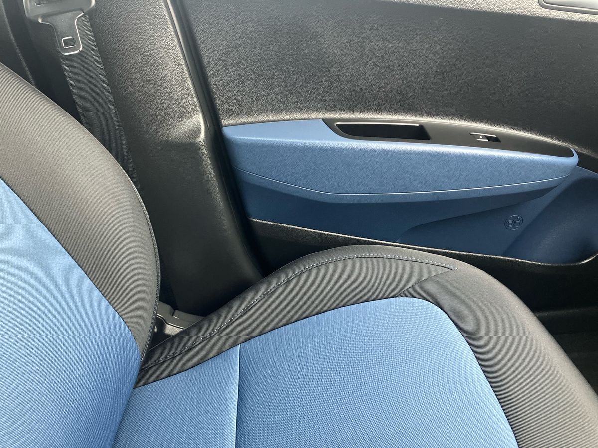 Used Hyundai i10 2016 for sale - 77113729: Photo 32