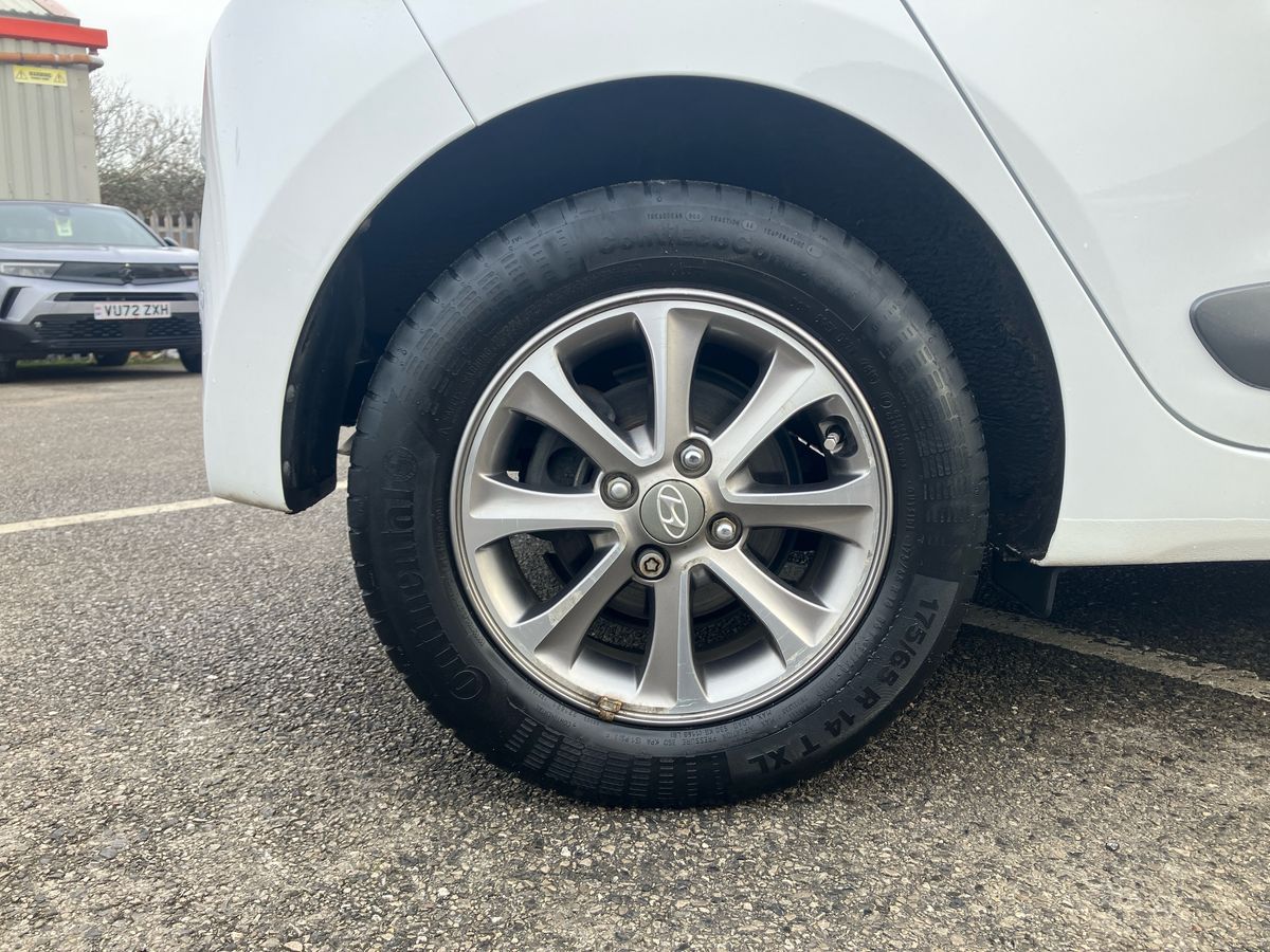 Used Hyundai i10 2016 for sale - 77113729: Photo 8