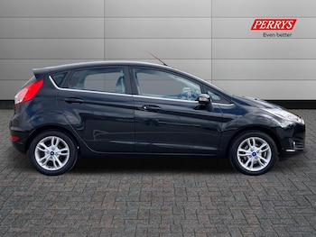 Used Ford Fiesta 2015 for sale - 75955594: Photo