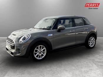 Used MINI Hatch 2019 for sale - 78012060: Photo