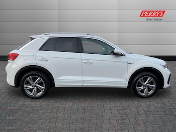 Used Volkswagen T-Roc 2023 for sale - 77196001: Photo