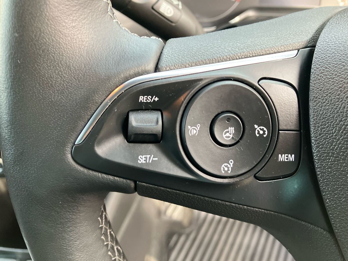 Used Vauxhall Crossland 2022 for sale - 77148739: Photo 16