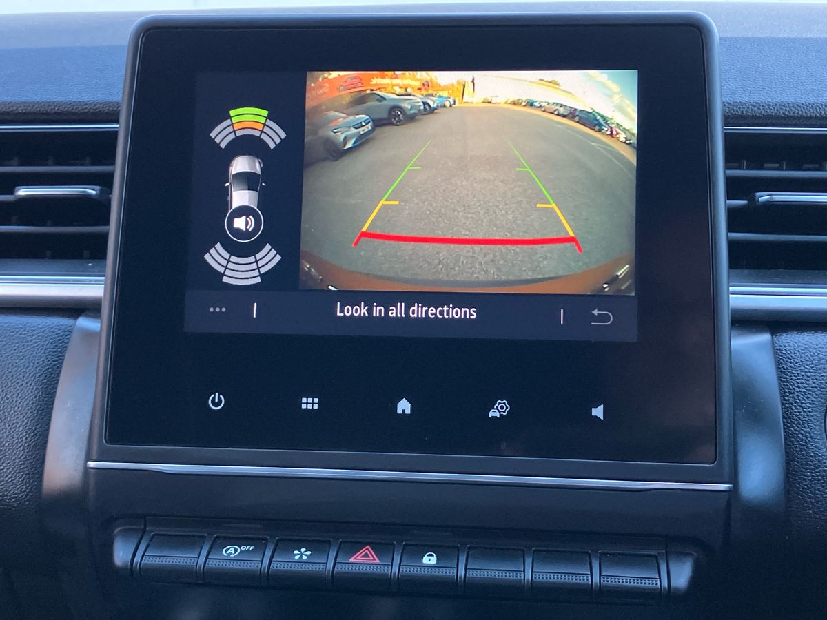 Used Renault Captur 2021 for sale - 76341217: Photo 41