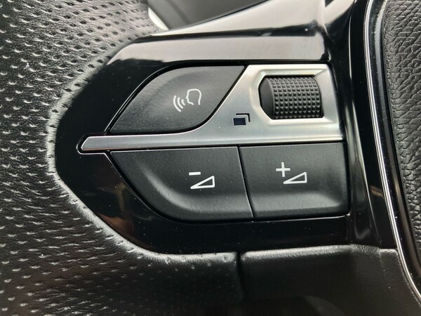 Used Peugeot 5008 2023 for sale - 76243654: Photo 16