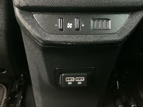 Used Peugeot 5008 2023 for sale - 76243654: Photo 34