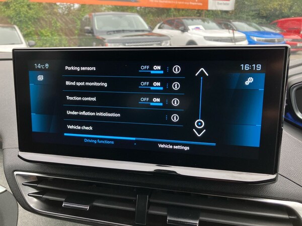 Used Peugeot 5008 2023 for sale - 76243654: Photo 37