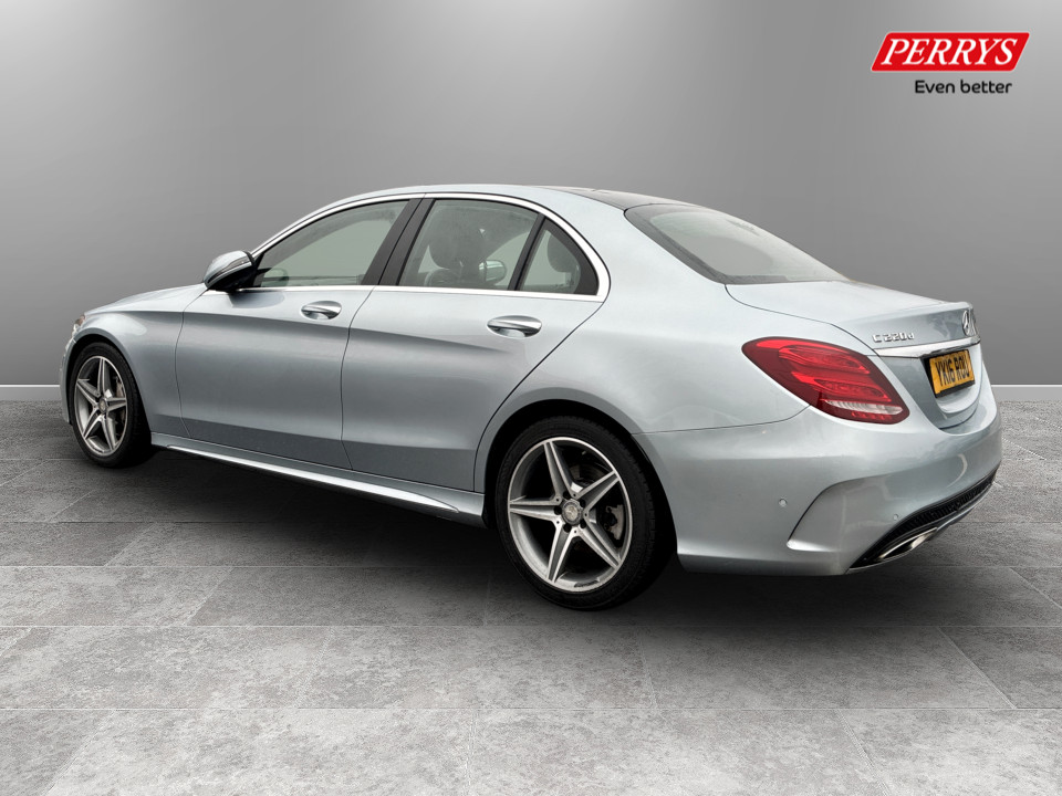 Used Mercedes-Benz C Class 2016 for sale - 77997901: Photo 5