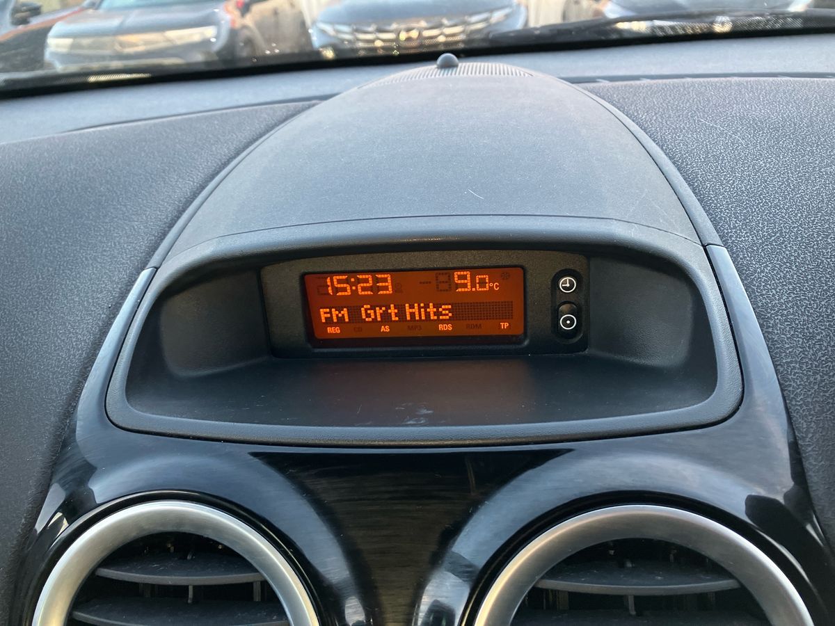 Used Vauxhall Corsa 2013 for sale - 76931808: Photo 10