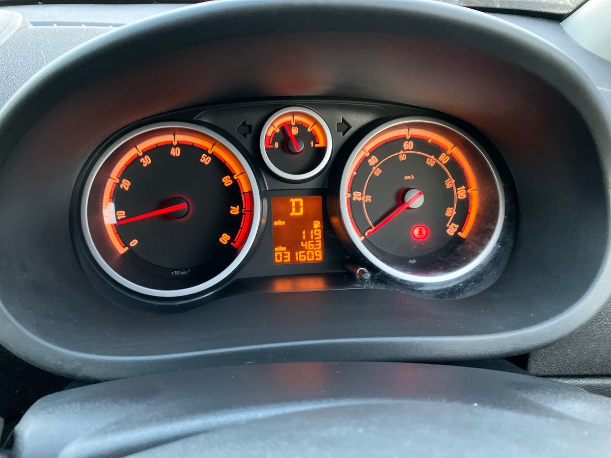 Used Vauxhall Corsa 2013 for sale - 76931808: Photo 14